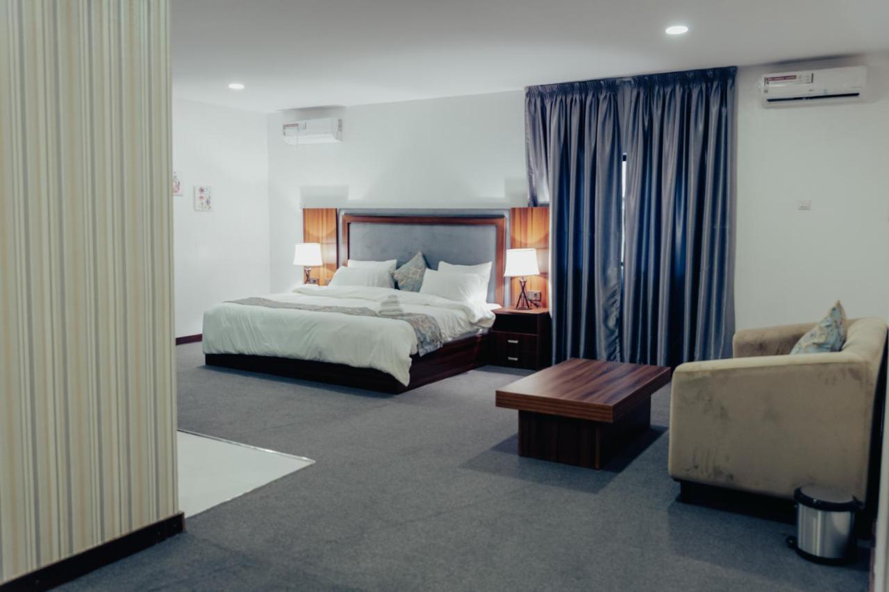 Sinclair Lake Chad Abuja Exterior foto