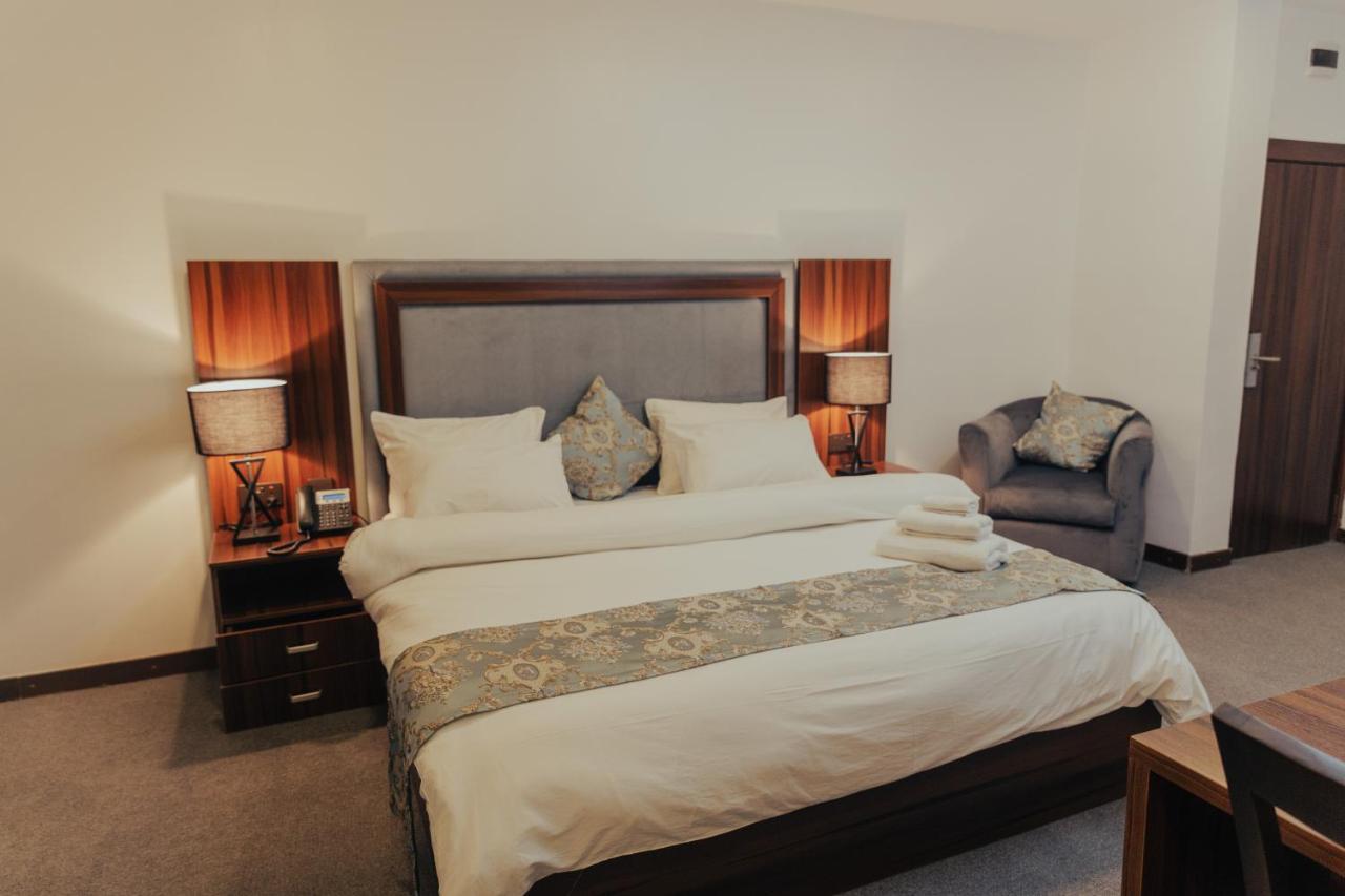 Sinclair Lake Chad Abuja Exterior foto